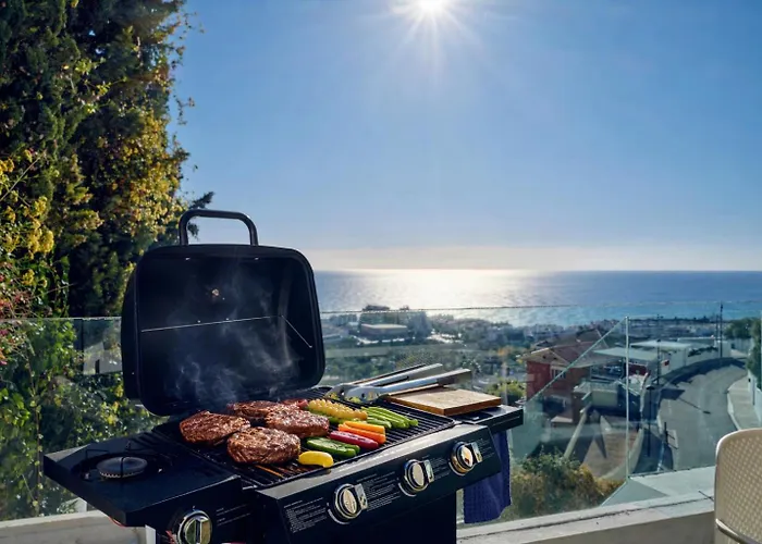 In With Pool, Jacuzzi, Bbq, View, Ac, 12pax Villa Sitges