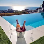 别墅 In With Pool, Jacuzzi, Bbq, View, Ac, 12pax *