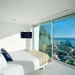 Villa In With Pool, Jacuzzi, Bbq, View, Ac, 12pax
