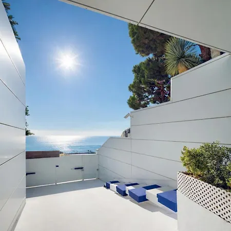 빌라 In With Pool, Jacuzzi, Bbq, View, Ac, 12pax *