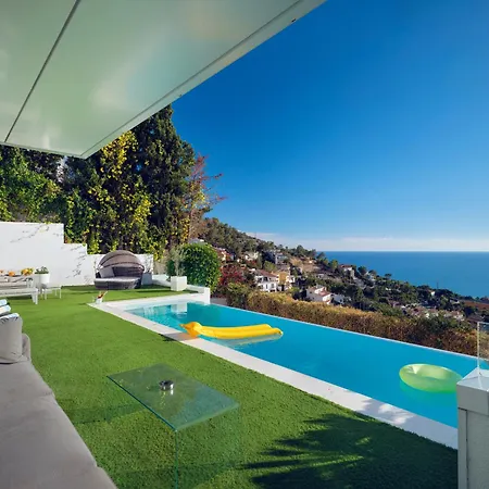 In With Pool, Jacuzzi, Bbq, View, Ac, 12pax * Sitges