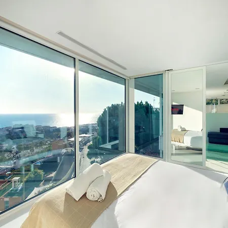 빌라 In With Pool, Jacuzzi, Bbq, View, Ac, 12pax *