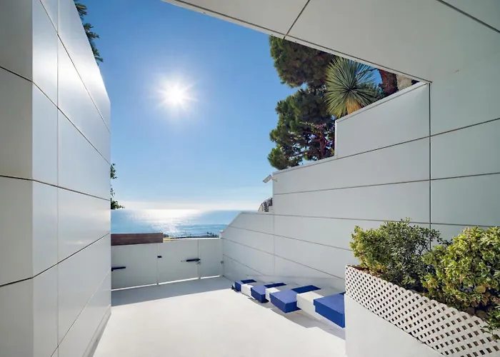 Vila In With Pool, Jacuzzi, Bbq, View, Ac, 12pax *