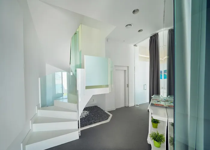 Vila In With Pool, Jacuzzi, Bbq, View, Ac, 12pax