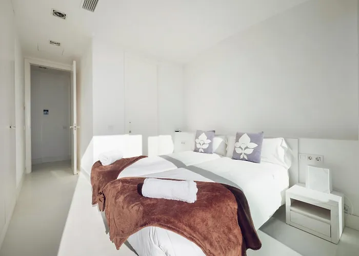 In With Pool, Jacuzzi, Bbq, View, Ac, 12pax *