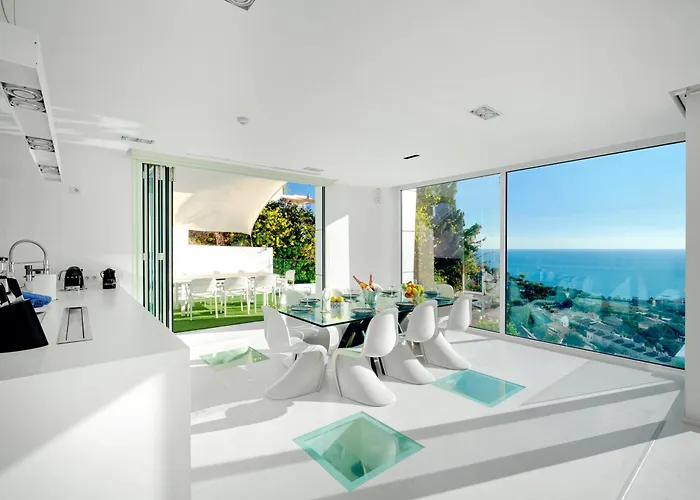 In With Pool, Jacuzzi, Bbq, View, Ac, 12pax Vila *