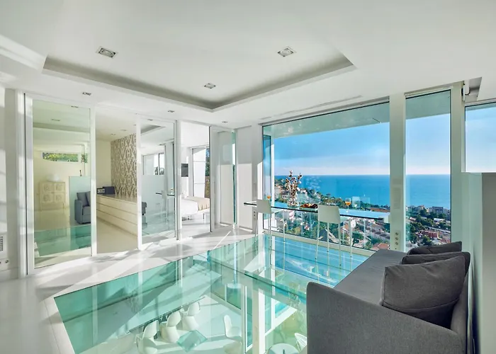 In With Pool, Jacuzzi, Bbq, View, Ac, 12pax