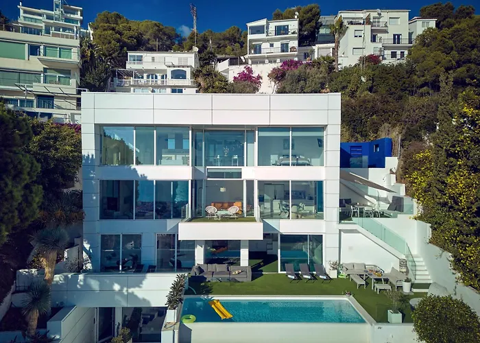 In With Pool, Jacuzzi, Bbq, View, Ac, 12pax Vila *