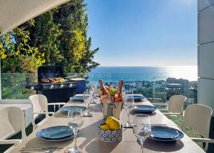 别墅 In With Pool, Jacuzzi, Bbq, View, Ac, 12pax