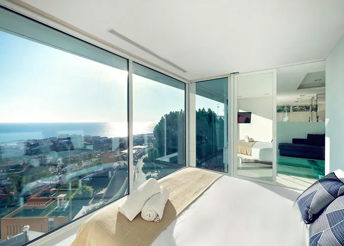 别墅 In With Pool, Jacuzzi, Bbq, View, Ac, 12pax *