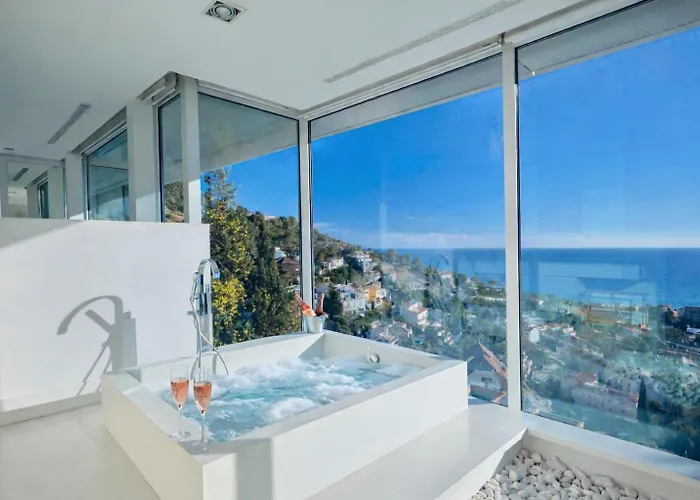 In With Pool, Jacuzzi, Bbq, View, Ac, 12pax 别墅 *